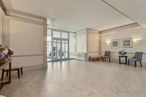 1255 North Ave, New Rochelle, NY 10804-2605