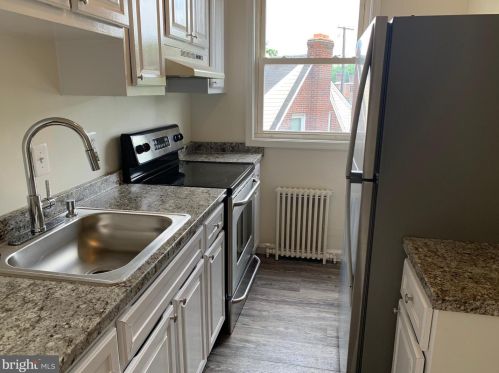 428 Ridge Rd, Washington, DC 20019-3076
