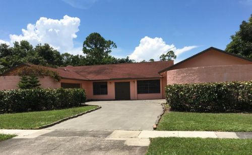 12414 Old Country Rd, West Palm Beach, FL 33414-4812
