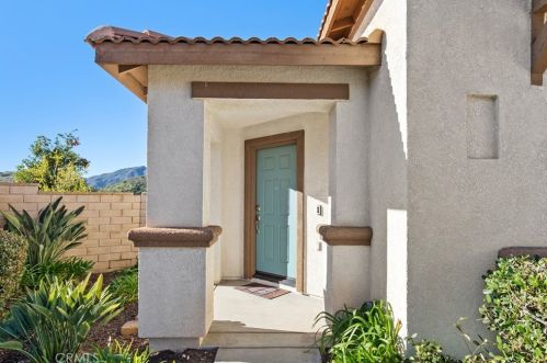 29352 Lake Mist Dr, Lake Elsinore, CA 92530-7274