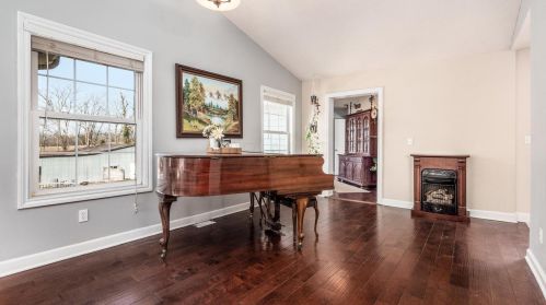 21 Buckeye Blvd, Pataskala OH  43062-8465 exterior