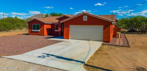 60 Circulo Verdugo, Nogales, AZ 85648-6001