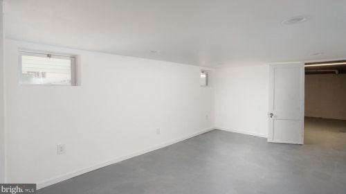 457 Lexington Ave, Camden NJ  08110-2828 exterior