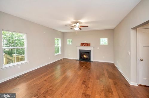 110 Independence St, Locust Grove VA  22508-5502 exterior