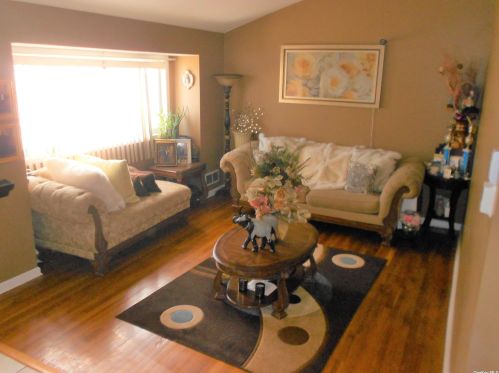 354 17th St, Deer Park NY  11729-6314 exterior