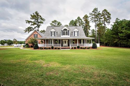5651 Bridle Ridge Ln, Wade, NC 28395-9057
