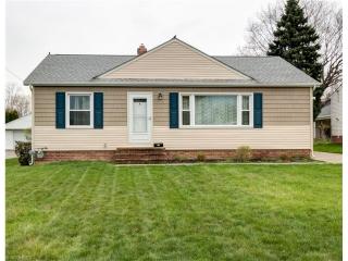 5457 Chestnut Hill Dr, Willoughby, OH 44094-4345