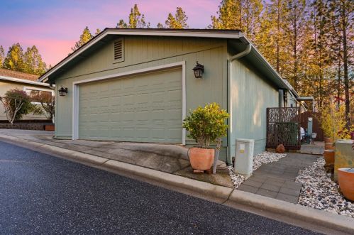 10253 Timberland Dr, Grass Valley CA  95949-9160 exterior