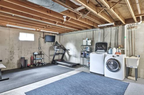 1205 Mesa Dr, Covington KY 41018-3812 exterior