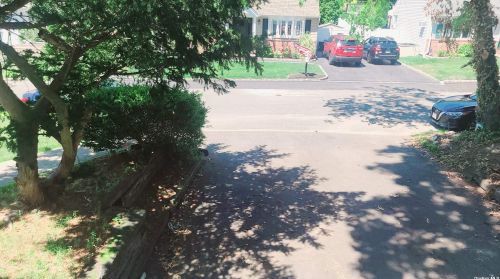 40 Rushmore St, Huntington Station NY  11746-4428 exterior