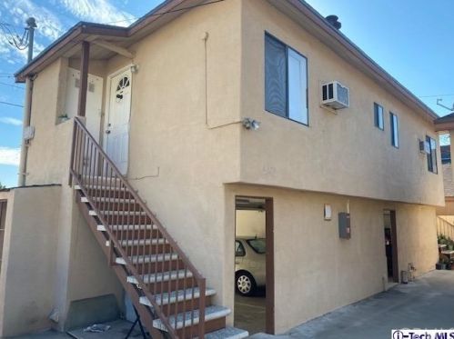 436 Windsor Rd, Glendale, CA 91205-2367