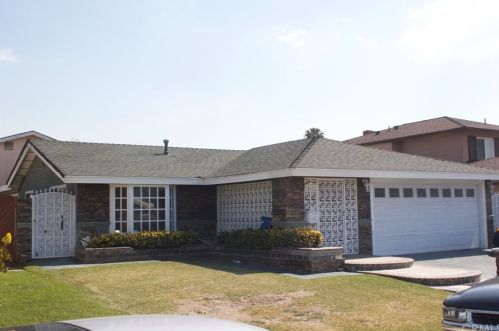20122 Tillman Ave, Long Beach, CA 90746-3065