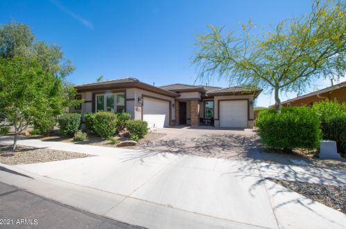 4957 Girard St, Gilbert, AZ 85298-0531