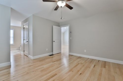 18 Pillsbury Rd, Londonderry NH  03053-2925 exterior