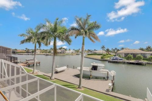 939 Joy Cir, Marco Island, FL 34145-2729