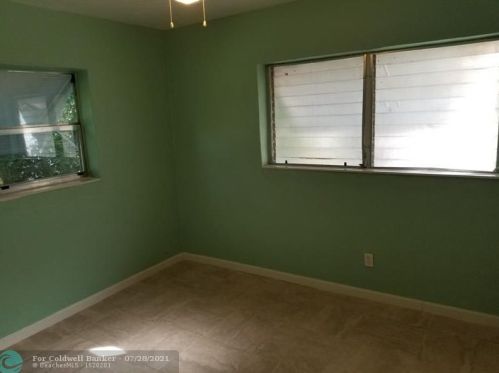 6435 18 St, Hollywood FL 33027-4334 exterior