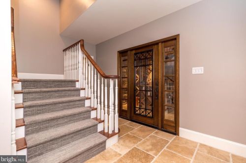 10 Devonshires Ct, Blue Bell PA  19422-2560 exterior
