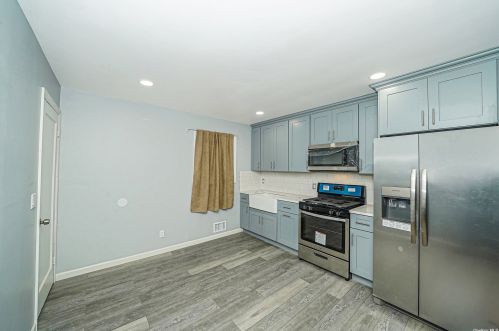 20 Market St, South Setauket NY  11720-2259 exterior