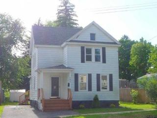 385 Milton Ave, Ballston Spa NY  12020-1418 exterior