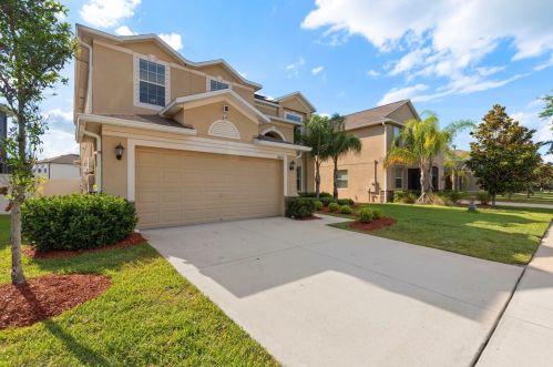 18405 Aylesbury Ln, Land O Lakes, FL 34638-8181
