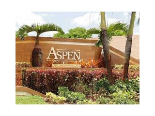 6773 186th Ter, Hialeah, FL 33015-2400