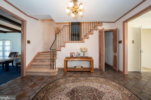1107 Sandringham Rd, Cynwyd, PA 19004-2022