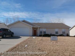 3112 Brookville West Dr, Manhattan KS  66502-8435 exterior