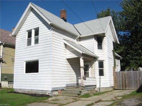 1924 Forestdale Ave, Cleveland, OH 44109-2899