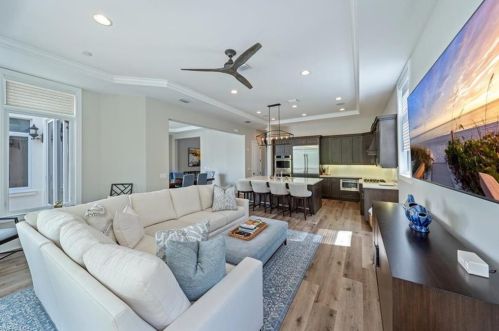 2139 Torino Way, Naples FL  34105-3033 exterior