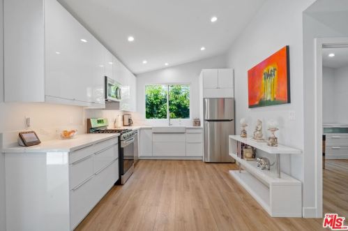 4552 Ethel Ave, North Hollywood CA  91605-4703 exterior