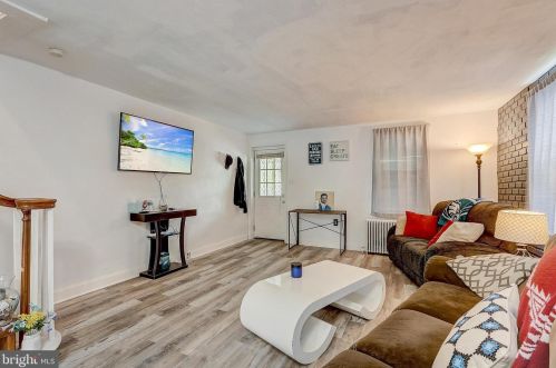 132 Viaduct Ave, Downingtown PA  19335-2847 exterior