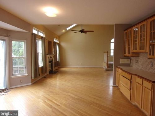 893 Ashburn Way, Auburn NJ  08085-4017 exterior