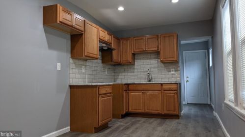 1246 Carl Miller Blvd, Camden, NJ 08104-3542