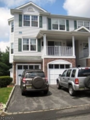 1101 Worthington Ct, Parsippany NJ  07834-3440 exterior