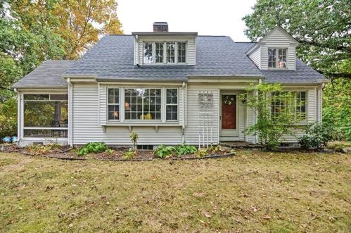 752 Nate Whipple Hwy, Cumberland, RI 02864-3353