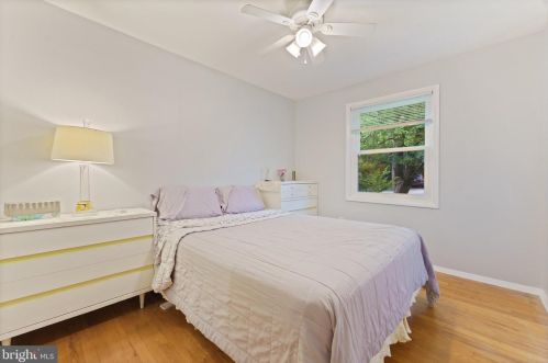 8813 Sylvania St, Lorton VA  22079-1612 exterior