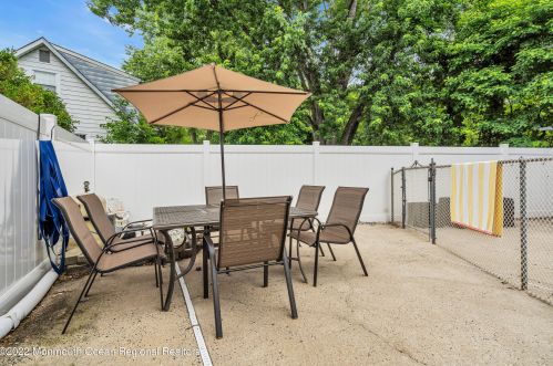 10 Trinity Pl, Jackson Twp NJ  08527-1822 exterior