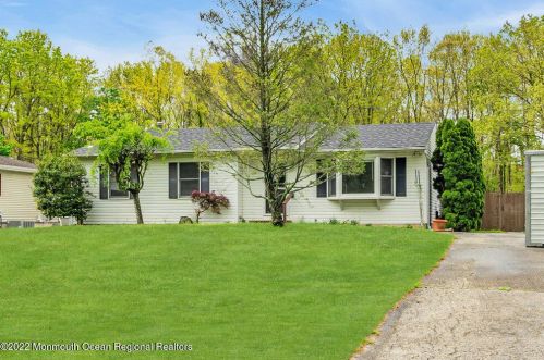 376 Leesville Rd, Jackson Twp, NJ 08527-4801