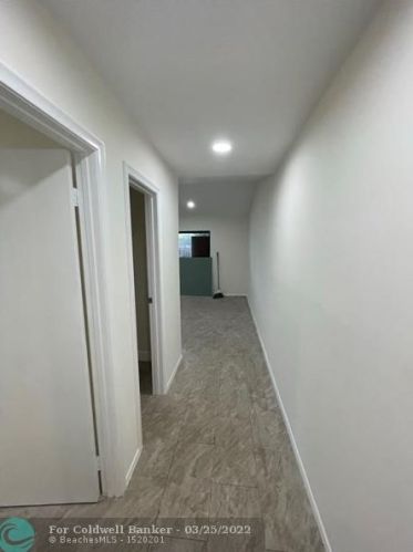 9667 15 Ct, Hollywood FL 33024-4429 exterior