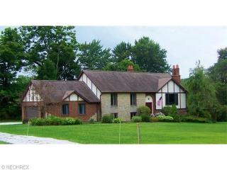 15710 Birdland St, Alliance, OH 44601-8880