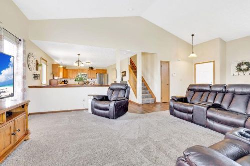 1565 Roscommon Dr, Pataskala OH  43062-7018 exterior