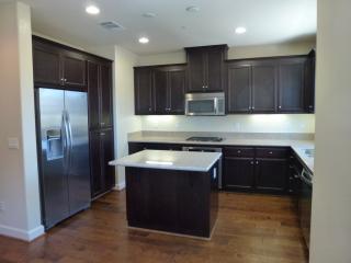 241 Hockney Ave, Mountain View CA  94041-1684 exterior