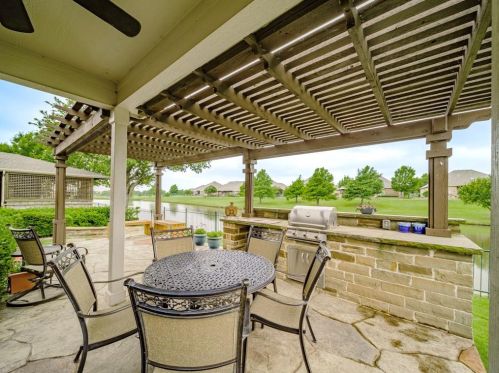 1215 Pasatiempo Dr, Frisco TX 75034-3344 exterior