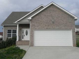 832 Accipiter Cir, Clarksville TN  37043-2710 exterior