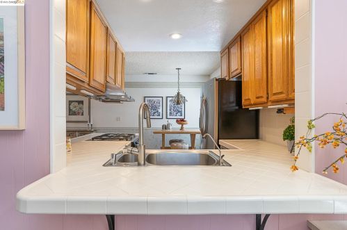 4136 Strathmore Way, North Highlands CA  95660-2853 exterior