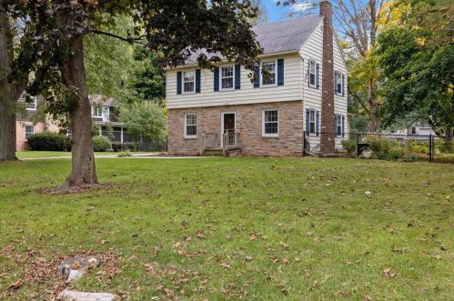 1641 Ridge Rd, Beloit, WI 53511-3910