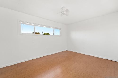 4220 Clairemont Dr, San Diego CA 92117-5536 exterior