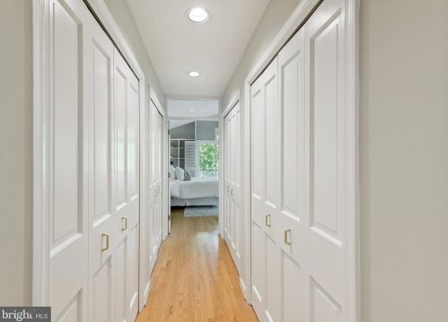 444 Great Falls St, Falls Church VA  22046-2608 exterior