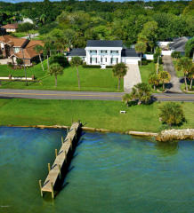 3703 Indian River Dr, Cocoa, FL 32926-8705