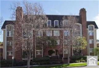 10668 Eastborne Ave, Los Angeles, CA 90024-5979